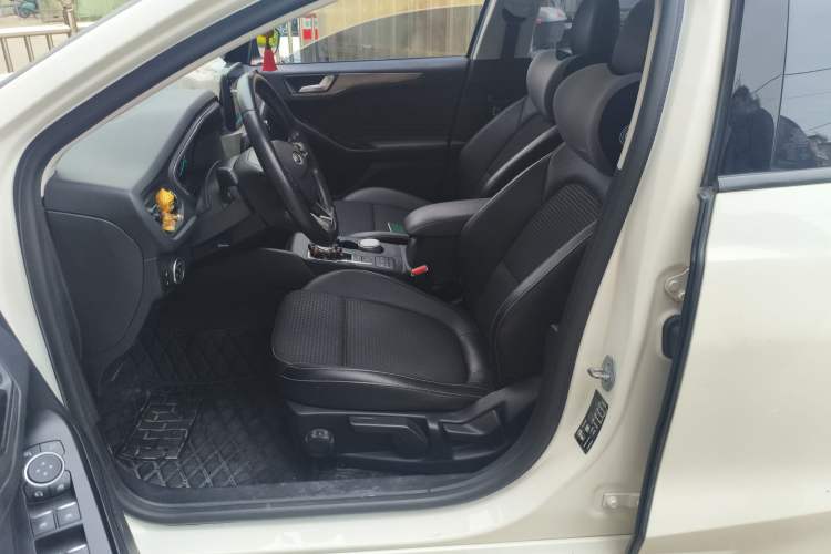 Used Ford Focus 2020 Sedan EcoBoost 180 Automatic Trend Edition