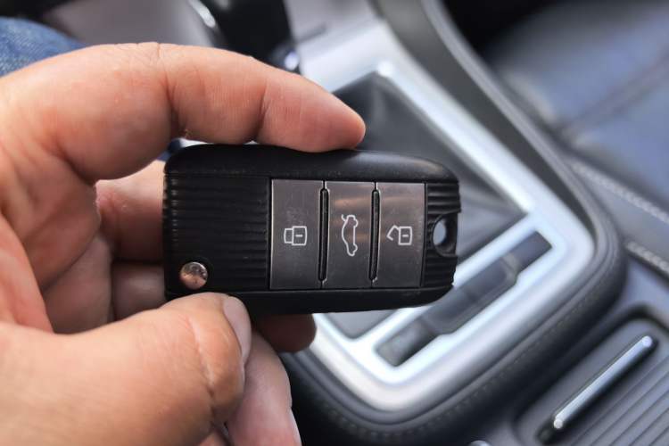 Used MG 6 2017 20T Automatic Luxury Smart Connect Version China V Standard Vehicle Key