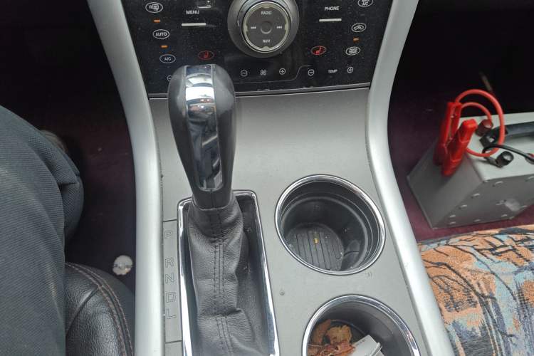 Used Ford Edge 2012 2.0T Elite Sunroof Edition Gear Lever