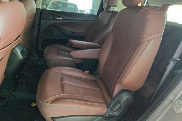 Used Buick GL6 2019 18T 6-Seater Connected Luxury Version China VI Standard Left Rear Seat