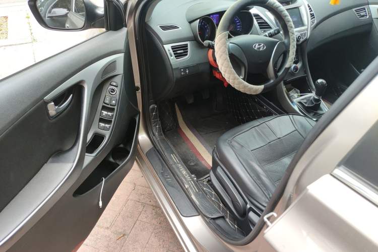 Used Hyundai Elantra (5th Generation / Langdong) 2016 1.6L Manual Luxury Model