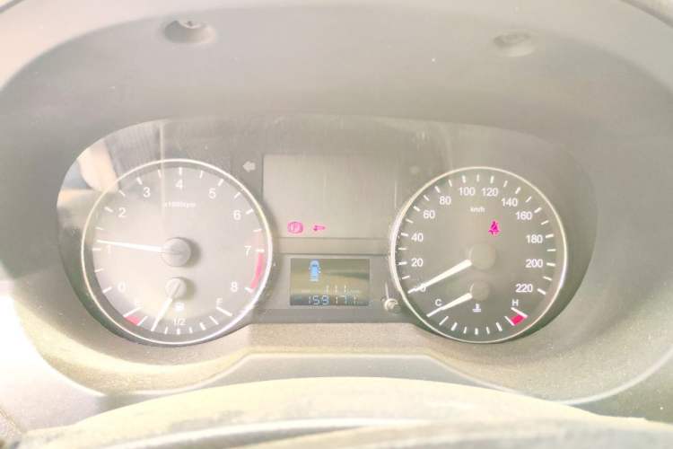 Used JAC Refine M3 2015 Maker Edition 1.6L Luxury Smart Version
