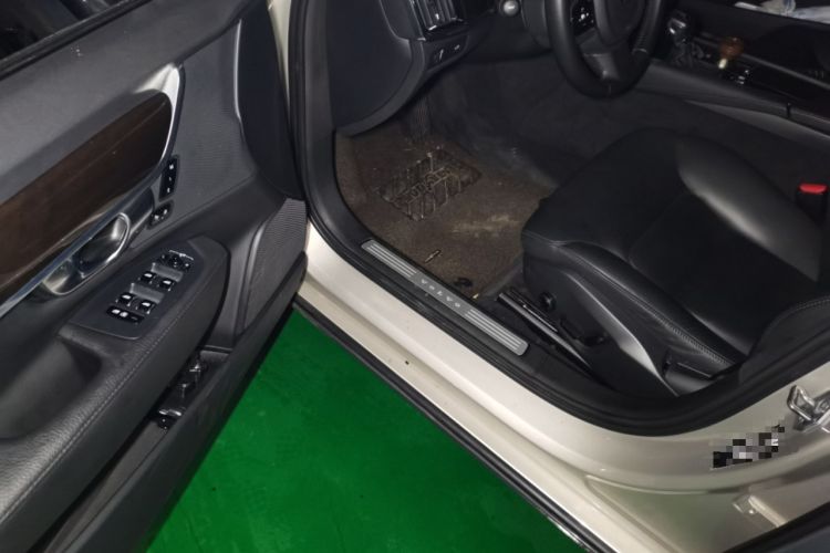 Used Volvo S90 2018 T4 Zhiyuan Edition