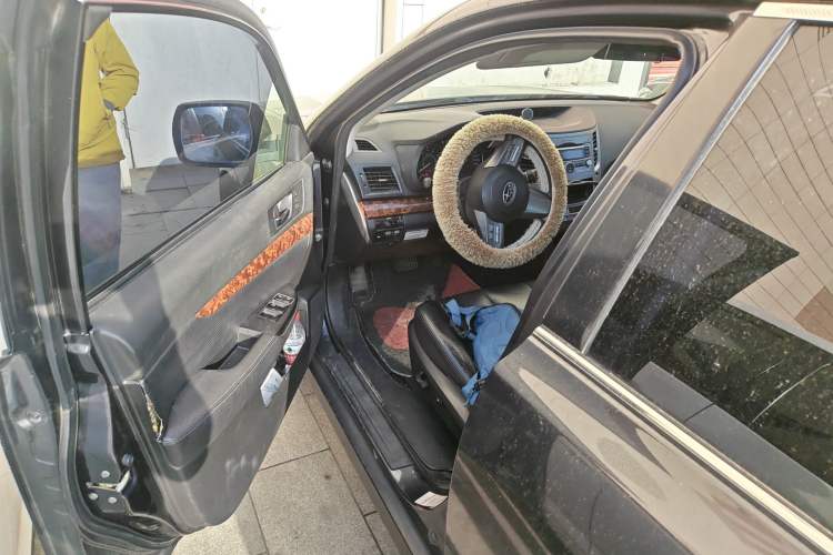 Used Subaru Outback 2010 2.5i Luxury Edition