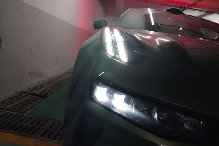 Used Zeekr 001 2025 WE Edition 95 kWh All-Wheel Drive Right Front Headlight