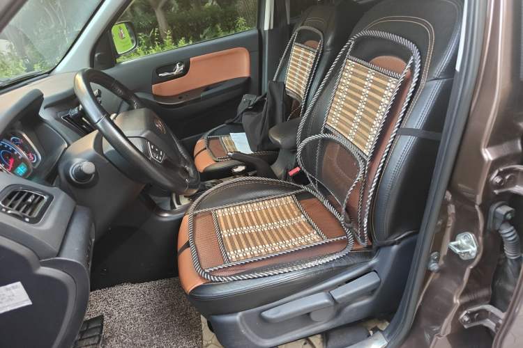 Used Haima S7 2015 2.0L Automatic Smart Enjoyment Version Left Front Seat