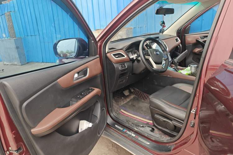 Used SWM X7 2017 1.5T Automatic Smart Enjoyment Version 7 Seats Driver Seat