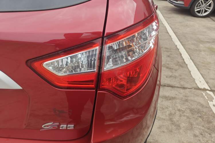 Used Changan CS35 2015 1.6L Manual Luxury Model China IV Standard
