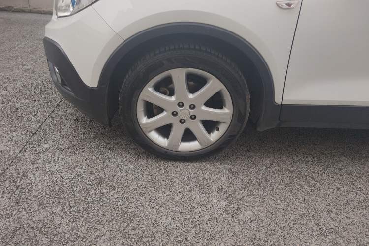 Used Buick Encore 2015 1.4T Automatic Two-Wheel Drive Urban Elite Version