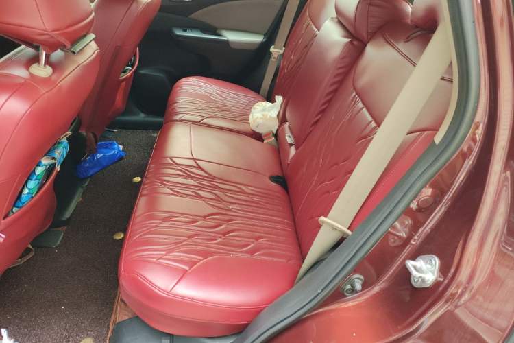 Used Honda CR-V 2016 2.0L two-wheel drive Urban Edition Left Rear Seat