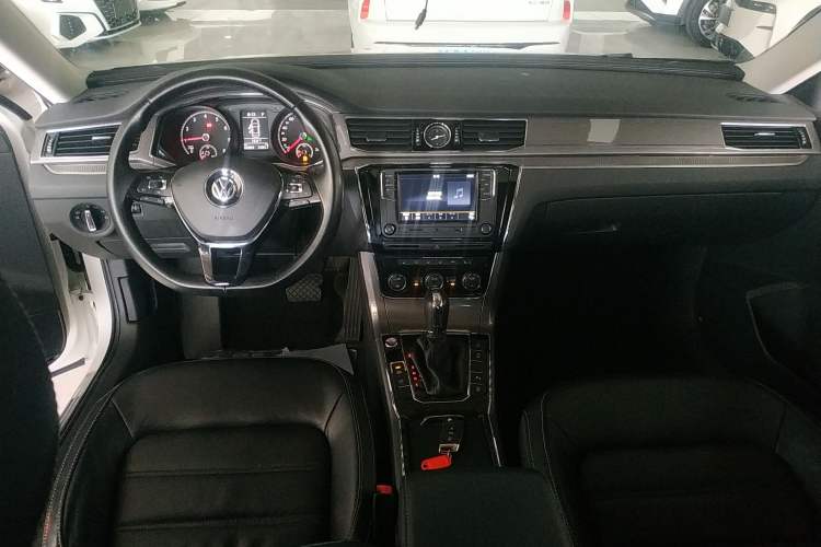 Used Volkswagen Passat 2017 330TSI DSG Luxury Edition