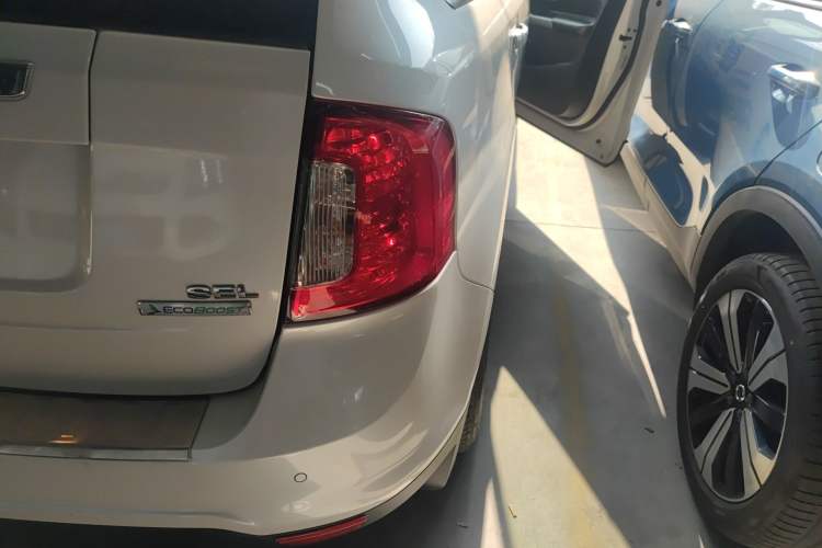 Used Ford Edge 2012 2.0T Elite Edition