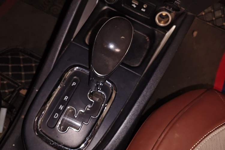 Used CHANGAN CS35 2015 1.6L Automatic Luxury Model China IV Standard
