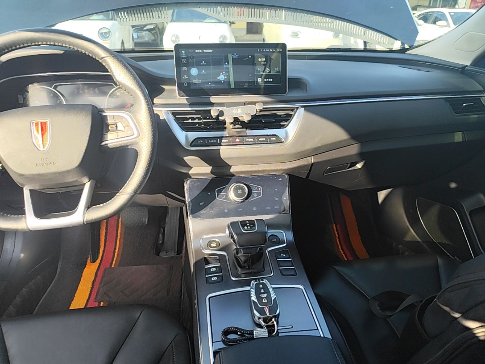 Hongqi H5 2022 Classic Model Facelift 1.8T Automatic Smart Connect Flagship Edition - Chinese Trim Xiang — снимка 15
