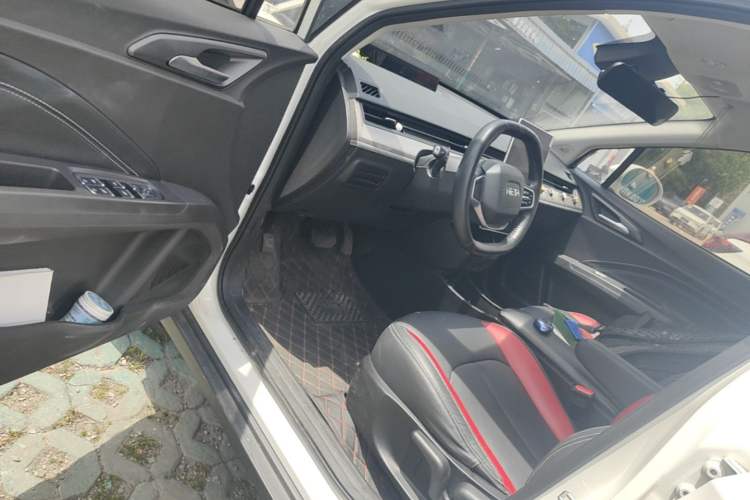 Used NETA V 2021 Standard Range Entertainment Edition
