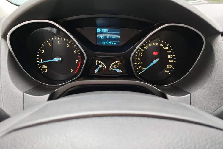 Used Ford Focus 2015 Hatchback 1.6L Automatic Fashion Edition