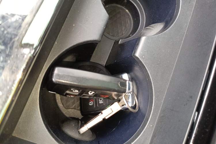 Used Land Rover Range Rover Evoque 2020 249 PS R-DYNAMIC SE Sport Technology Edition