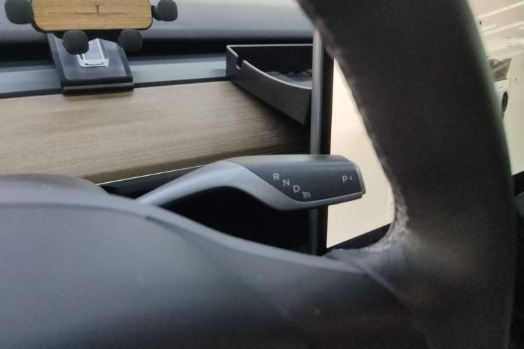 Used Tesla Model Y 2022 Rear-Wheel-Drive Version