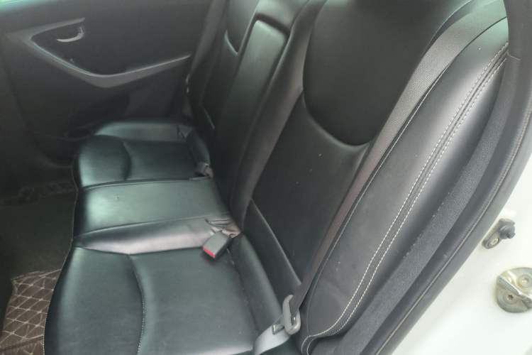 Used Hyundai Elantra (5th Generation / Langdong) 2015 1.6L Automatic Leading Model