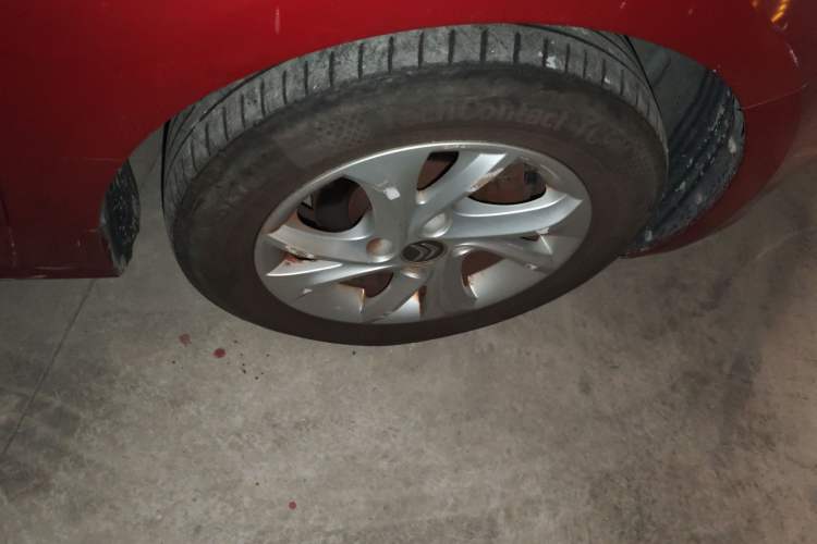 Used Citroen Elysee 2014 1.6L Manual Fashion Edition Right Front Wheel Hub