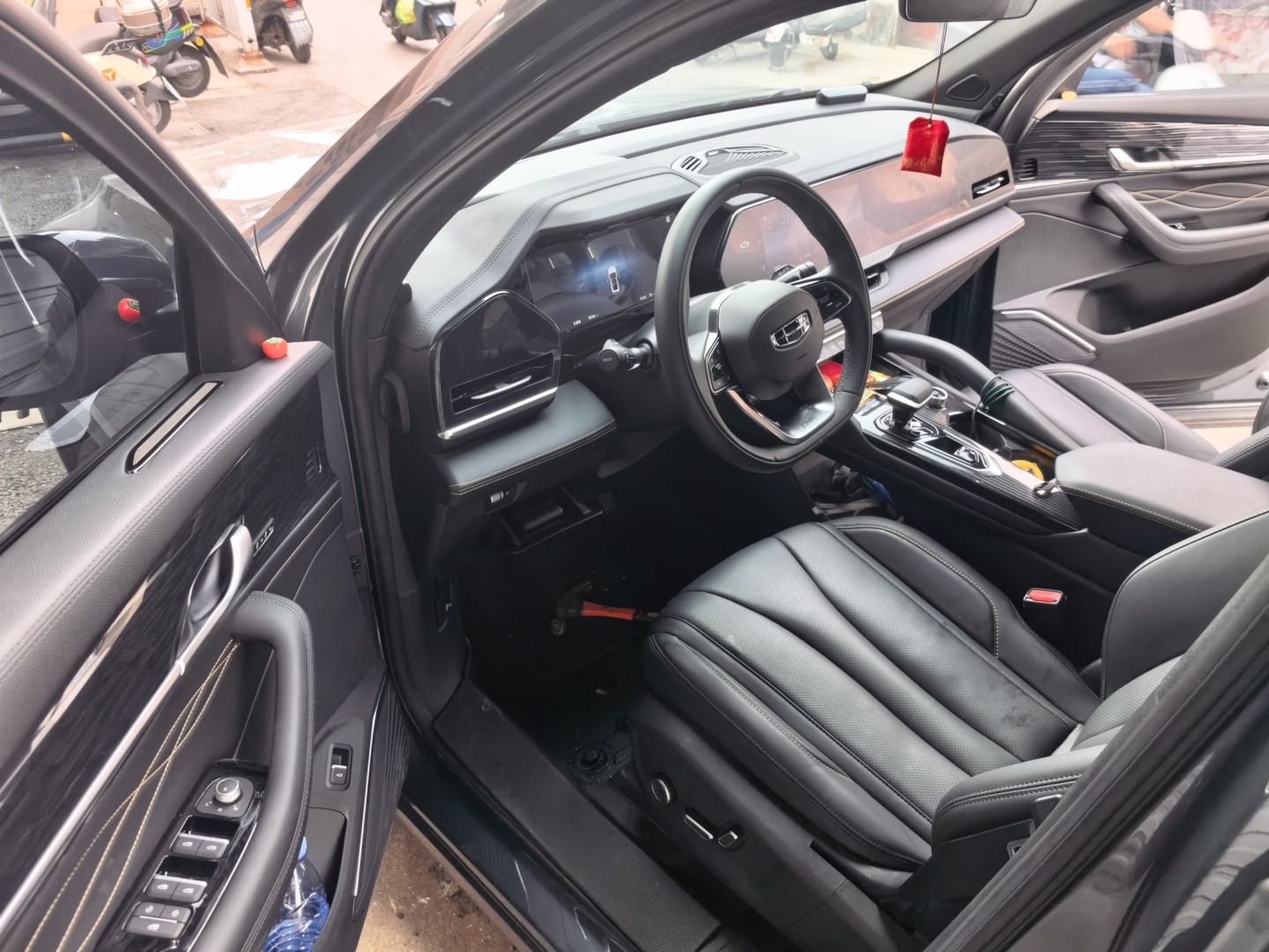 Geely Auto Monjaro L 2024 2.0TD DCT EVO Two-Wheel Drive Long-Range Version — снимка 13