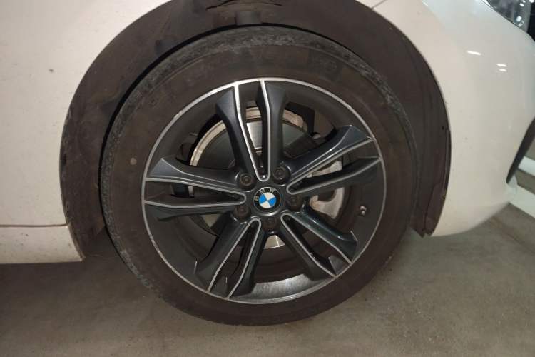 Used BMW 1 Series 2020 120i Fashion Model Right Front Wheel Hub