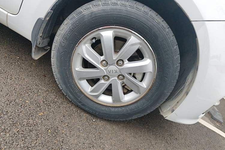 Used Kia K2 2015 Sedan 1.4L MT GLS
