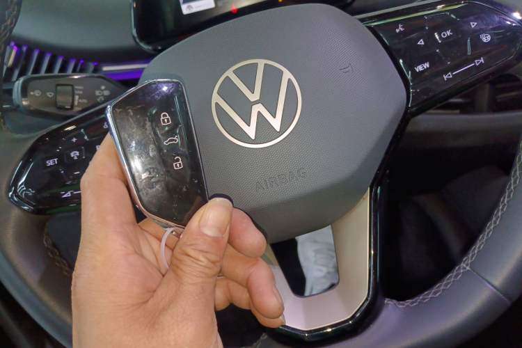 Used Volkswagen ID.UNYX 2024 Pro Long-Range Version
