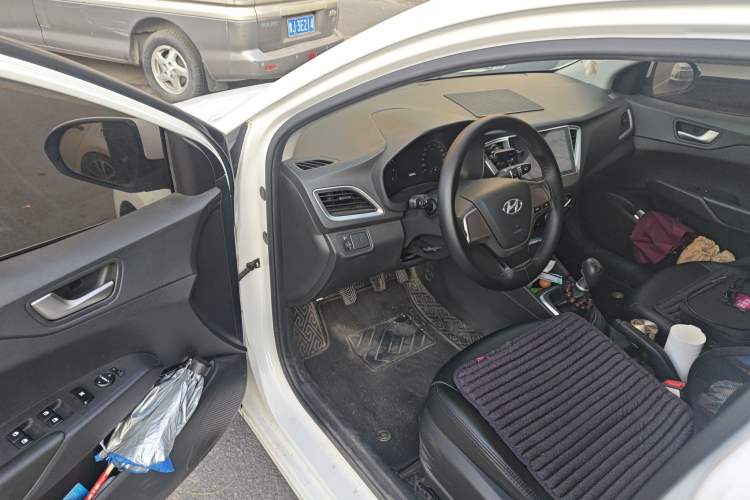 Used Hyundai Verna (new generation) 2016 1.4L Manual Cool Edition GLS
