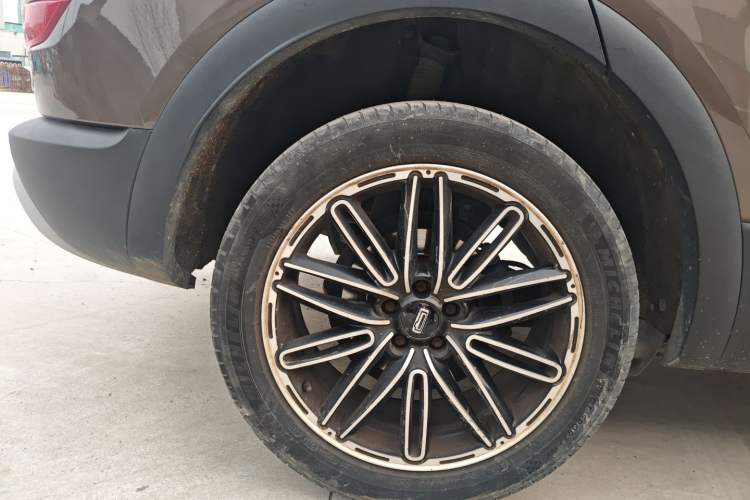 Used Qoros 5 2016 1.6T Automatic Luxury Model
