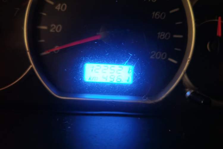 Used Wuling Hongguang 2016 1.5L Restyled S Comfort Version Odometer Close Up