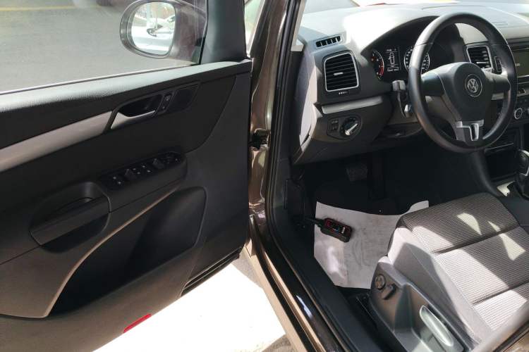 Used Volkswagen Sharan 2013 2.0 TSI Standard Model
