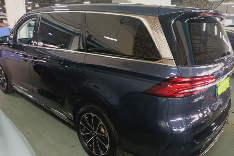 Used Roewe iMAX8 2021 400TGI Supreme Series Prestige Edition