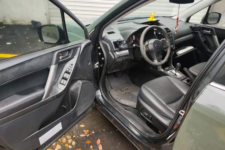 Used Subaru Forester 2014 2.0i Automatic Luxury Edition Driver Seat