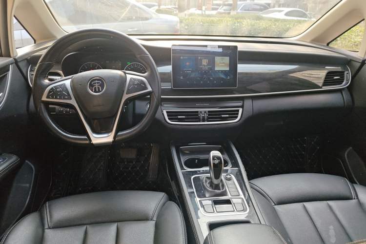 Used BYD Song MAX 2019 1.5T Automatic Smart Connect Ruiyi Sunroof Model 7 Seats China V Emission Standard
