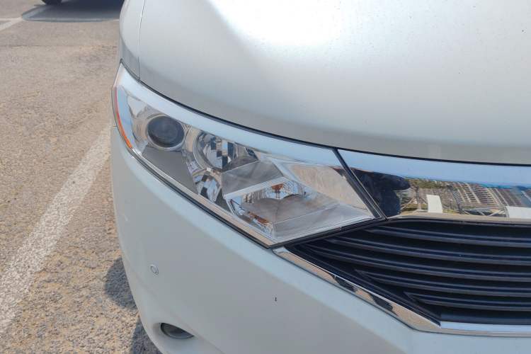 Used Nissan Quest 2015 3.5L SL
