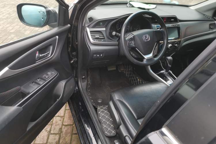 Used Honda Crider 2016 1.8L CVT Luxury Edition
