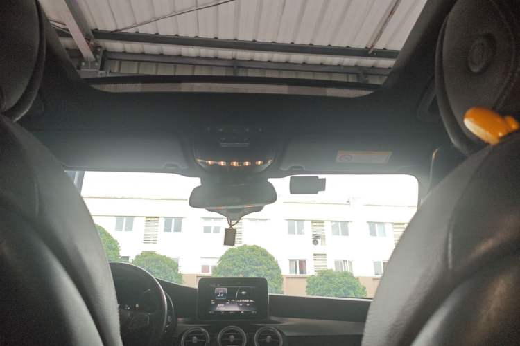 Used Mercedes-Benz GLC 2018 GLC 260 4MATIC Luxury Model
