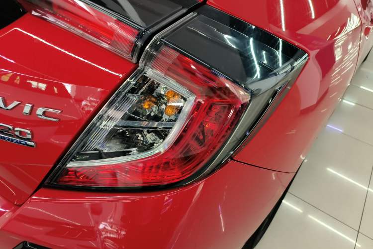 Used Honda Civic 2021 HATCHBACK 220TURBO CVT New Trendsetter Right Rear Taillight
