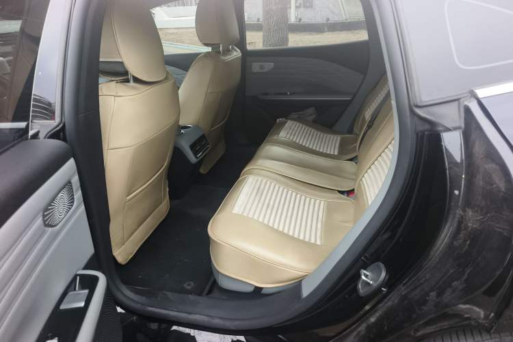 Used Geely Galaxy E8 2024 550 km Range Rear-Drive Dragon Edition