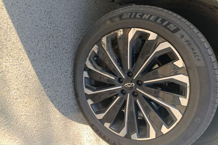 Used Chery Tiggo 9 2023 2.0T Dual-Clutch Two-Wheel Drive Prestige Version 5 Seats