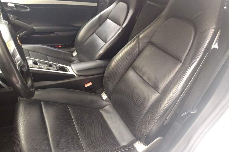 Used Porsche Boxster 2013 Boxster 2.7L
