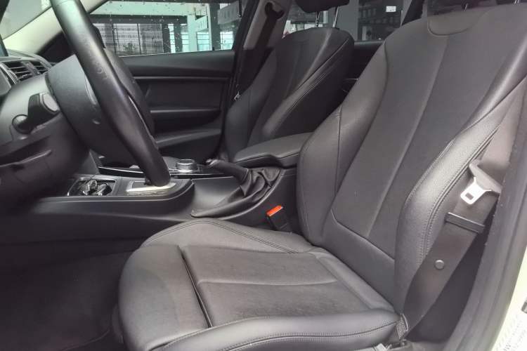 Used BMW 3 Series 2019 320Li Fashion Model Left Front Seat