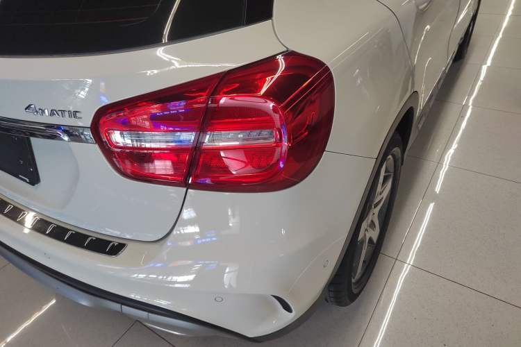 Used Mercedes-Benz GLA 2015 GLA 260 4MATIC Right Rear Taillight