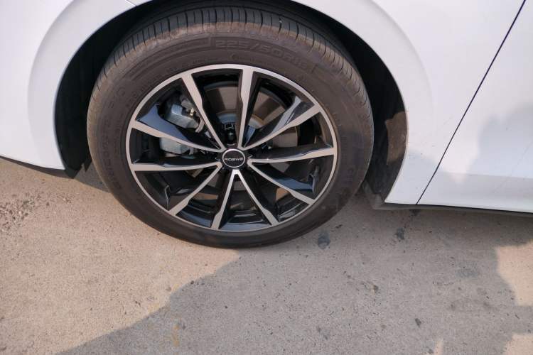 Used Roewe D7 2025 DMH 125km World Champion Edition