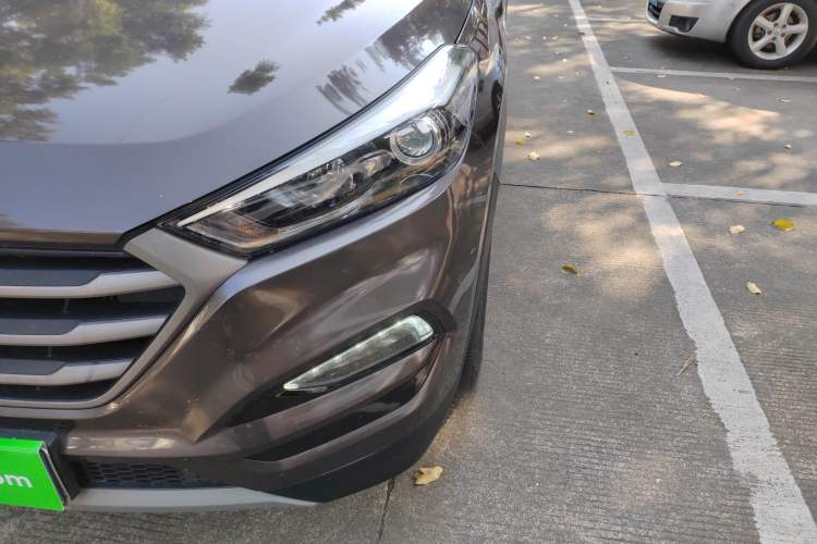 Used Hyundai Tucson 2018 1.6T Dual-Clutch Two-Wheel Drive 15th Anniversary Special Edition