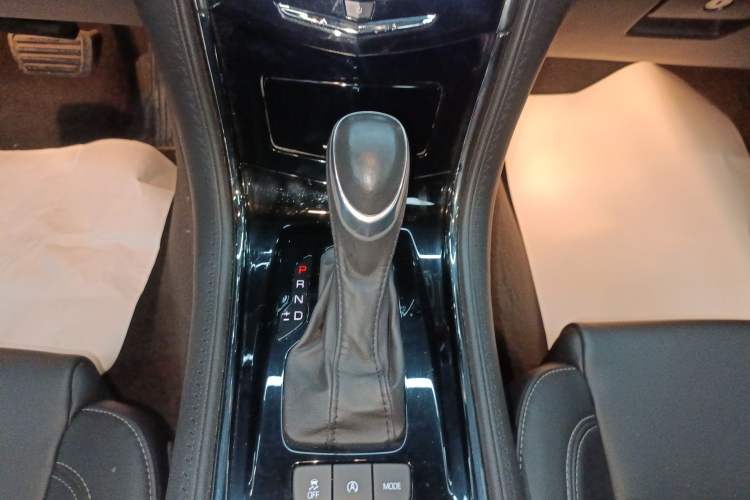 Used Cadillac ATS-L 2017 28T Tech Edition Gear Lever