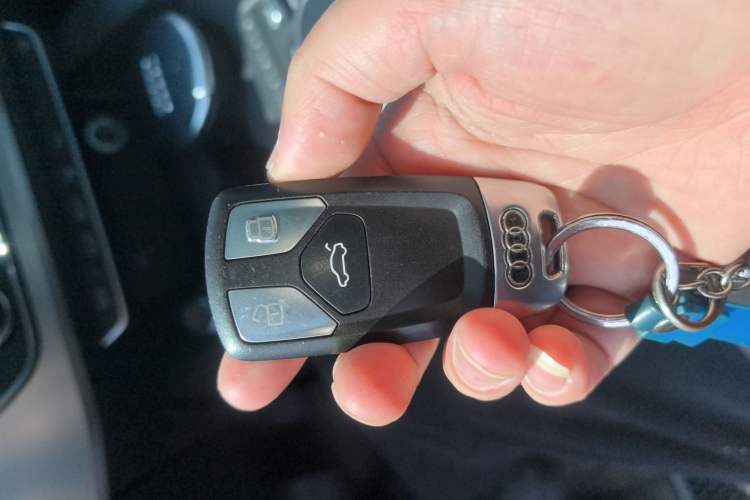 Used Audi A4L 2019 40 TFSI Fashion Version China V