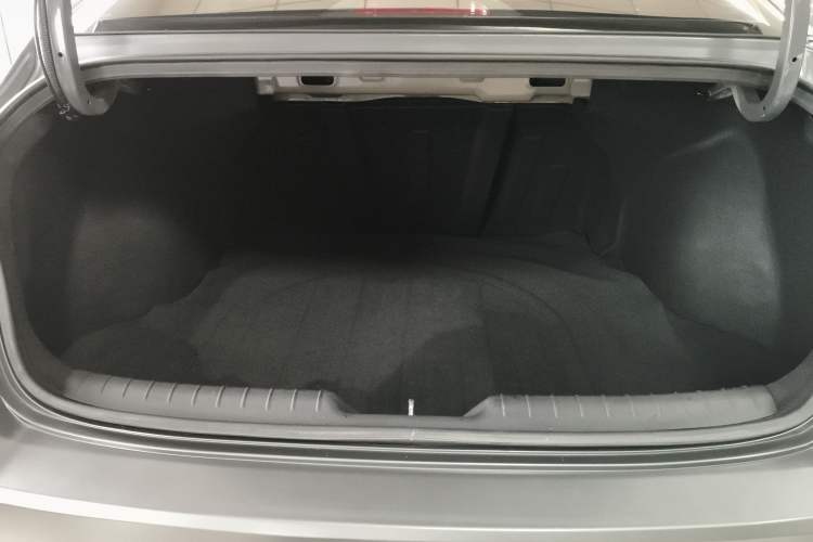 Used Hyundai Elantra 2022 1.5L CVT 20th Anniversary Edition
