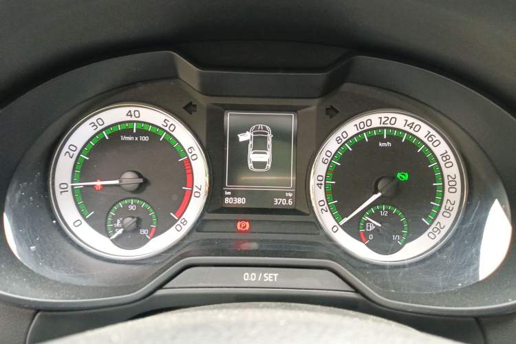 Used Skoda Octavia 2019 1.5L Automatic Smart Drive Luxury Edition China VI Standard